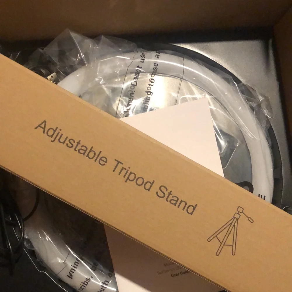 Ring light with tripod stand